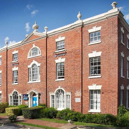 Travelodge Birmingham Kingswinford Exterior photo