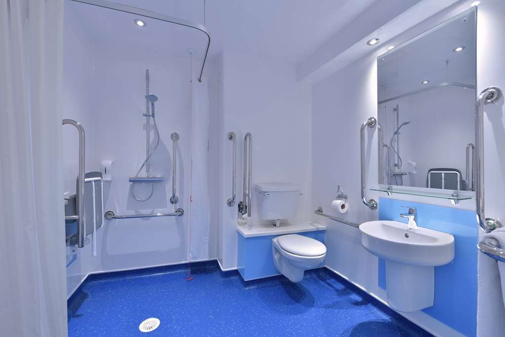Travelodge Birmingham Kingswinford Room photo